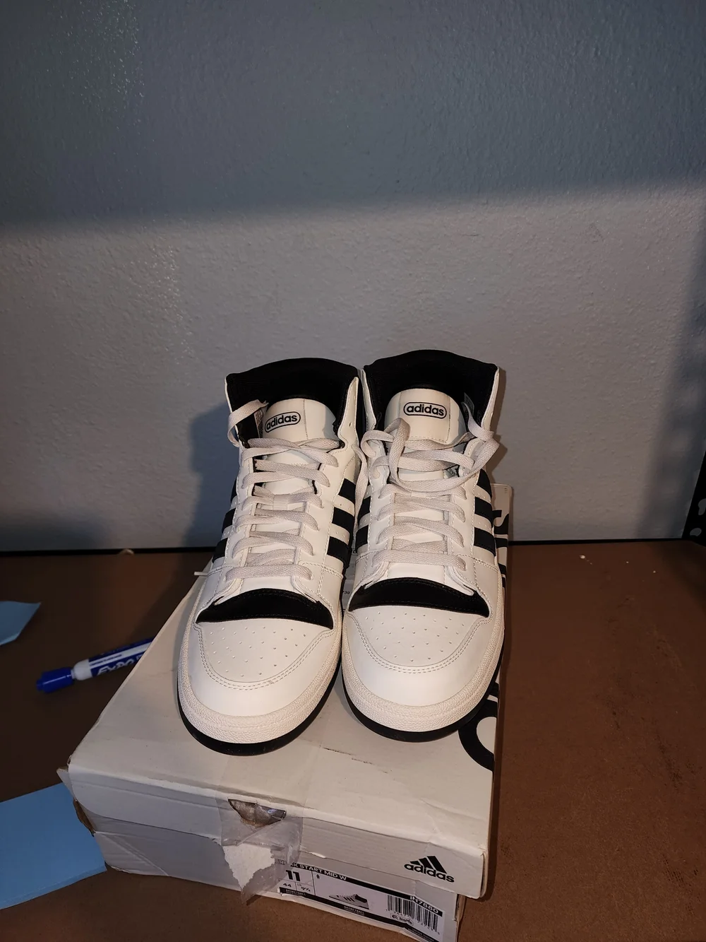 adidas Mens Suze 11 White and Black High-Top Sneakers